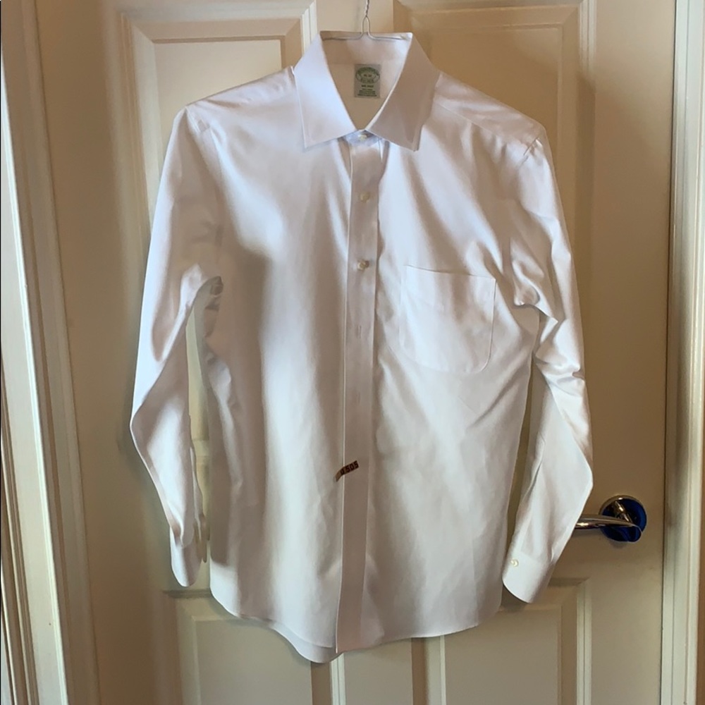 Brooks Brothers Men’s Dress shirt 15-32